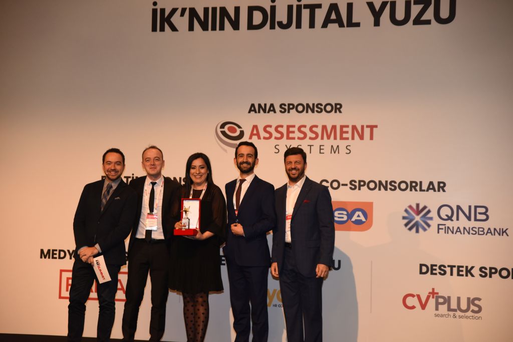 Secretcv HR SUMMIT ÖDÜL TÖRENİ 	009	